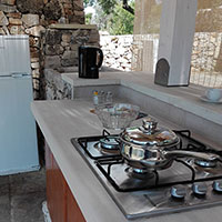 Cuisini&egrave;re et r&eacute;frig&eacute;rateur